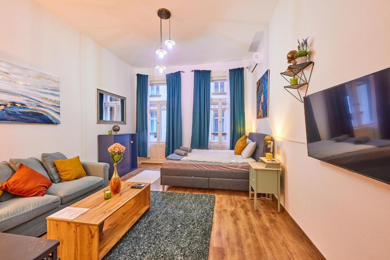 Uhu'S Golden Soho Residence Budapest Ngoại thất bức ảnh